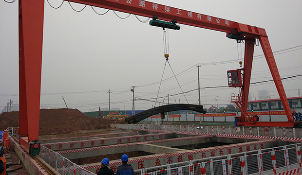 龍門吊服務(wù)現(xiàn)場(chǎng)